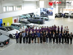 BMW เปิดโอกาสให้บุคลากรของคณะเทคโนโลยีอุตสาหกรรม สถาบันเทคโนโลยีจิตรลดา เข้าเยี่ยมชมศูนย์บริการ เพื่อเรียนรู้การปฏิบัติงานด้านการซ่อมบำรุงรถยนต์ไฟฟ้า