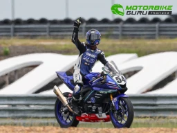 เชลล์-ศักดิ์ชัย คว้าชัยเรซ 2 ในศึก YAMAHA R3 bLU cRU Asia-Pacific Championship 2024 คว้าตั๋วลุย R3 bLU cRU World Cup ที่โปรตุเกส