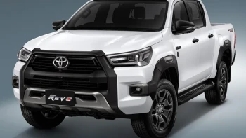 โตโยต้า Toyota Revo Double Cab 4x4 2.8 High AT 60th Anniversary ปี 2022