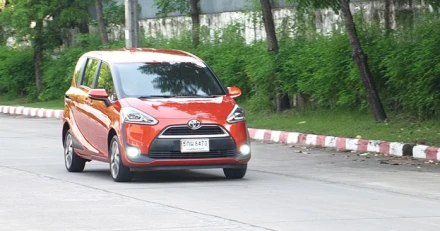 รีวิว Toyota Sienta คันเดียวเที่ยวสนุก ครบทุกฟังก์ชั่นตัวจริง!