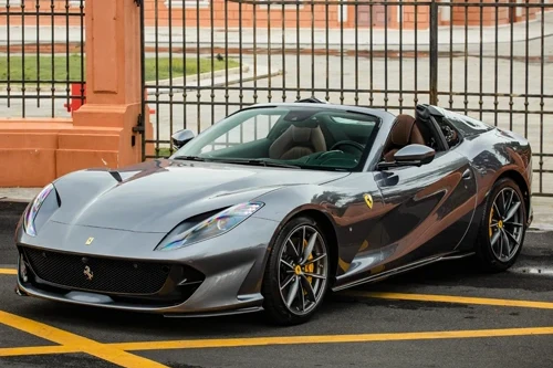 Ferrari 812 GTS เฟอร์รารี่ 