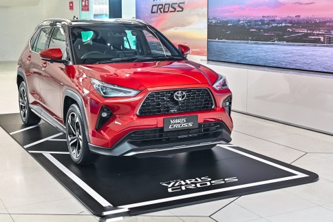 โตโยต้า Toyota Yaris Cross HEV Premium Luxury ปี 2023