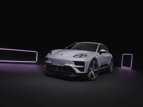 ปอร์เช่ Porsche Macan Turbo ปี 2024