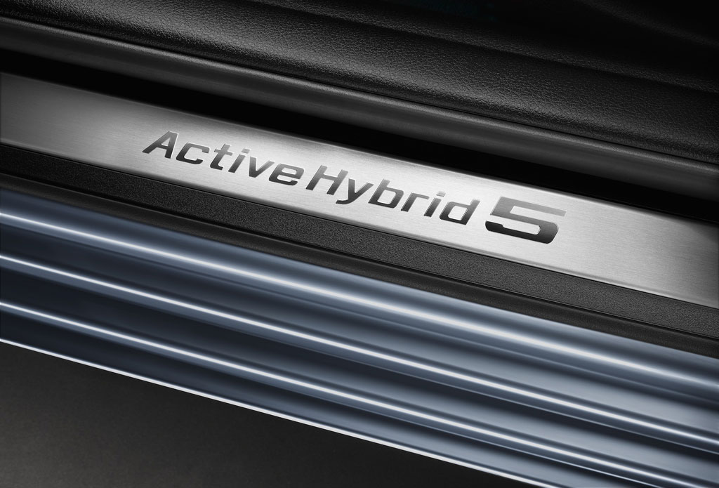 BMW Series 5 ActiveHybrid 5 บีเอ็มดับเบิลยู ซีรีส์5 ปี 2012 : ภาพที่ 9