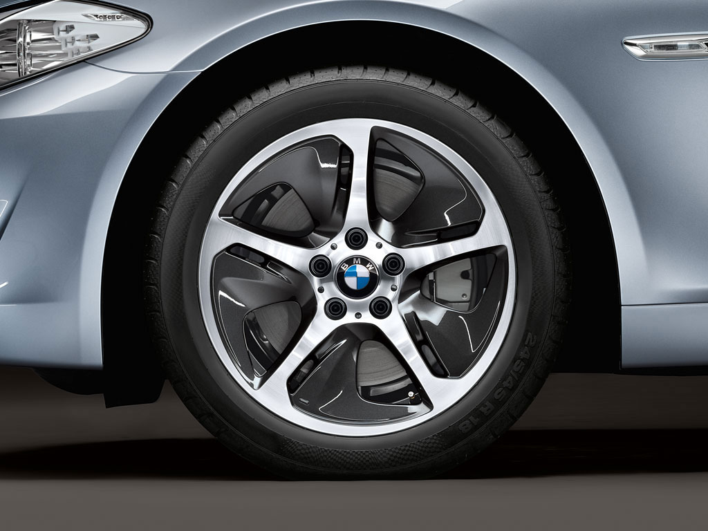 BMW Series 5 ActiveHybrid 5 บีเอ็มดับเบิลยู ซีรีส์5 ปี 2012 : ภาพที่ 5