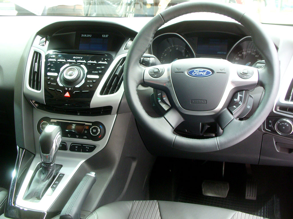 Ford Focus 5Dr 2.0L Ti-VCT GDi Sport+ PowerShift AT ฟอร์ด โฟกัส ปี 2012 : ภาพที่ 15