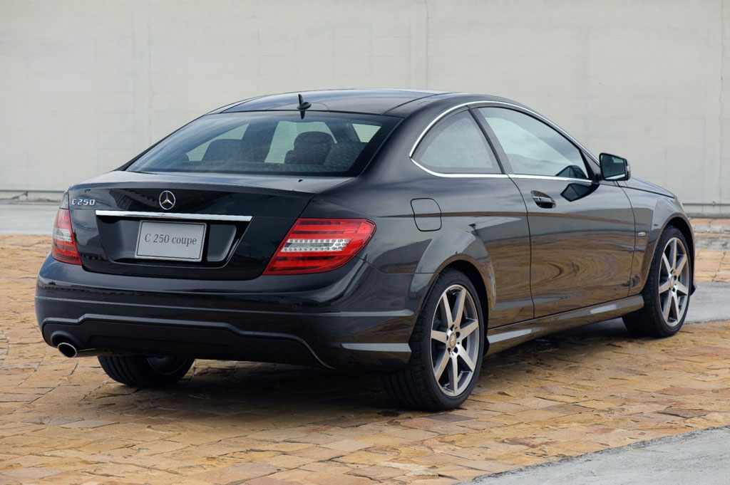 Mercedes-benz C-Class C250 BlueEFFICIENCY Coupe Edition 1 เมอร์เซเดส-เบนซ์ ซี-คลาส ปี 2011 : ภาพที่ 7