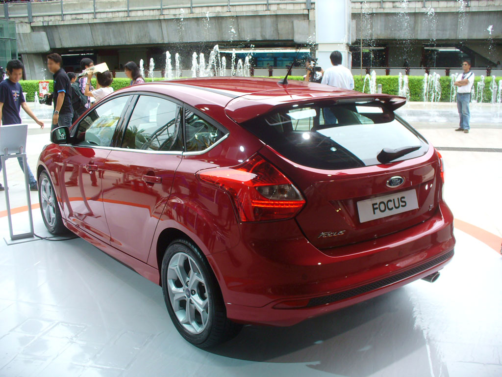 Ford Focus 5Dr 2.0L Ti-VCT GDi Sport+ PowerShift AT ฟอร์ด โฟกัส ปี 2012 : ภาพที่ 9