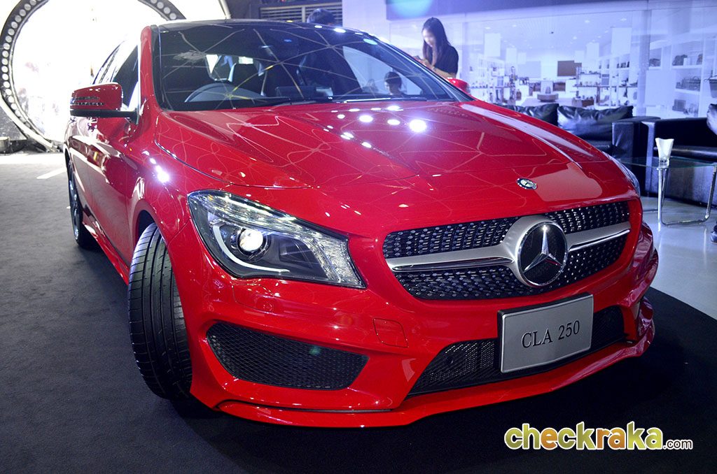 Mercedes-benz CLA-Class CLA 250 AMG Dynamic เมอร์เซเดส-เบนซ์ ปี 2015 : ภาพที่ 11