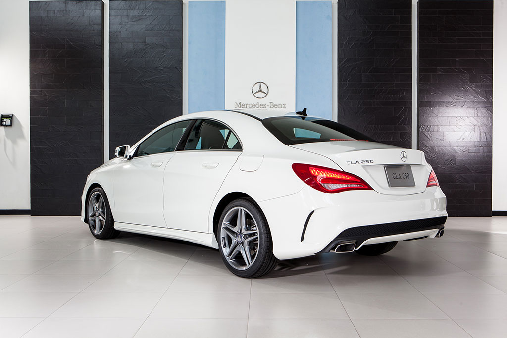 Mercedes-benz CLA-Class CLA 250 AMG Dynamic เมอร์เซเดส-เบนซ์ ปี 2015 : ภาพที่ 3