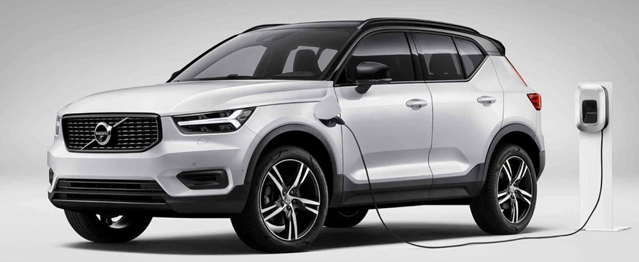 Volvo xc40 t5 store recharge r design