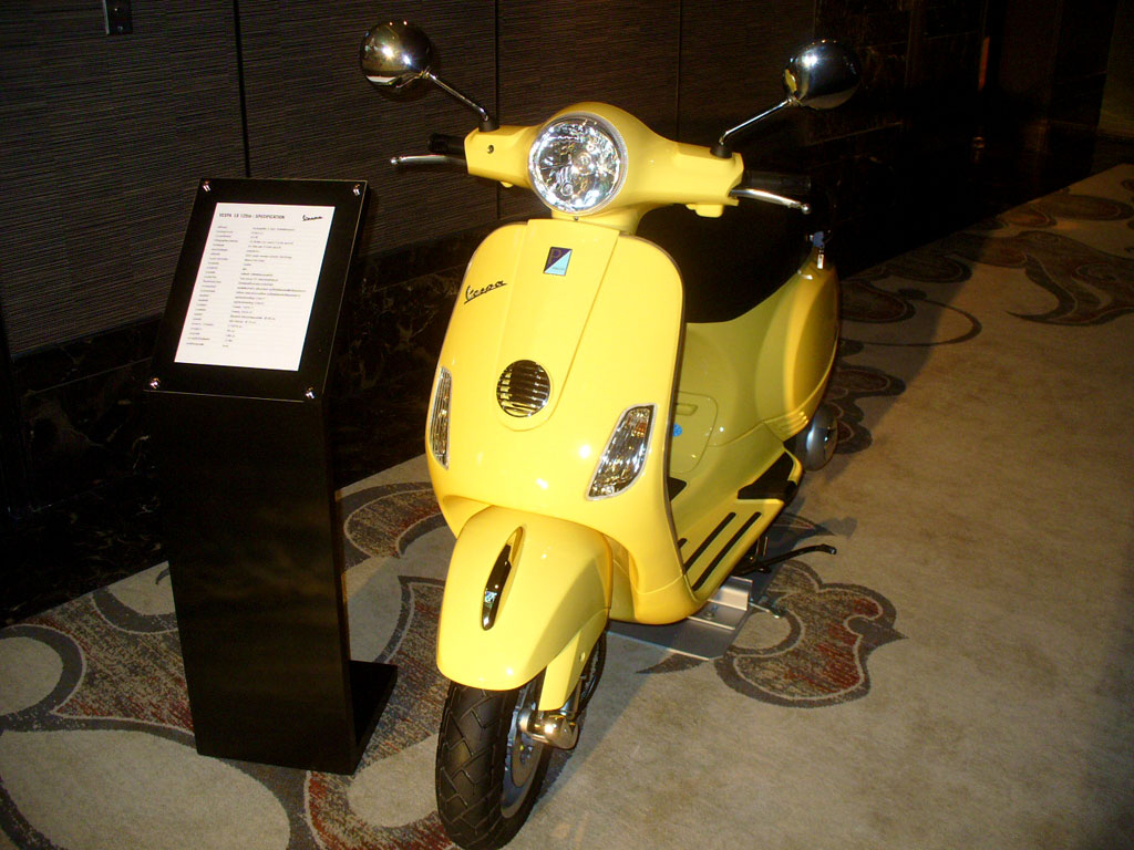 Vespa LX 125 3Vie เวสป้า ปี 2013 : ภาพที่ 14