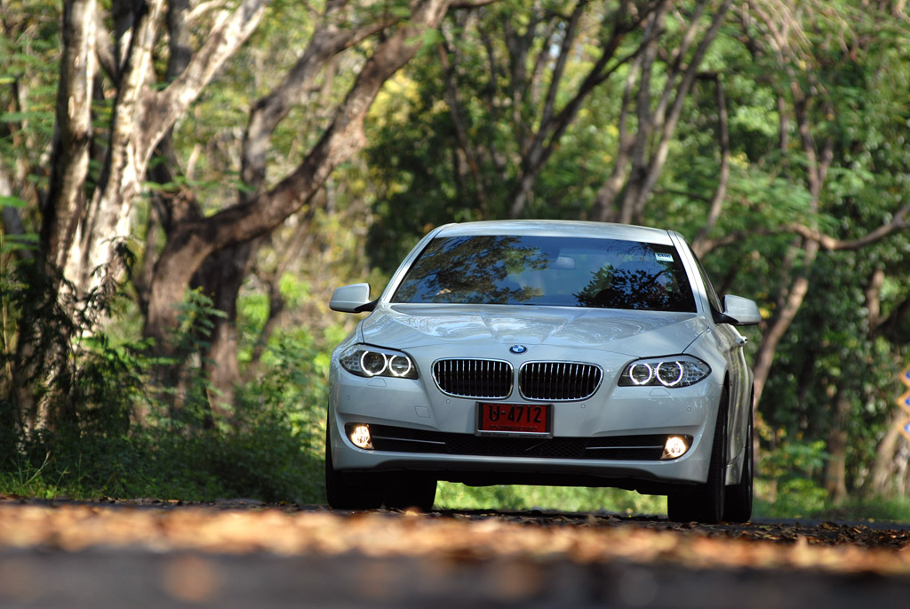 BMW Series 5 525d บีเอ็มดับเบิลยู ซีรีส์5 ปี 2010 : ภาพที่ 2