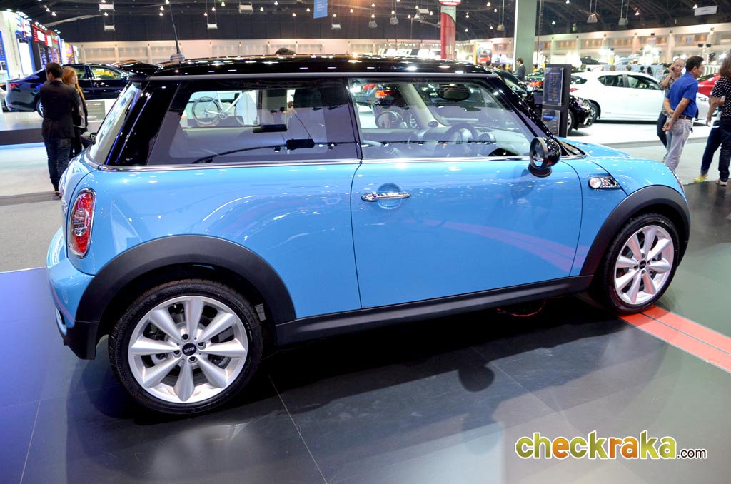 Mini Hatch 3 Door Cooper S มินิ แฮทช์ 3 ประตู ปี 2010 : ภาพที่ 11