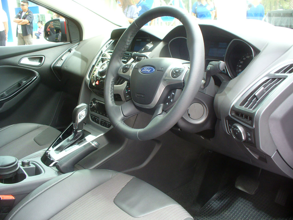 Ford Focus 5Dr 2.0L Ti-VCT GDi Sport+ PowerShift AT ฟอร์ด โฟกัส ปี 2012 : ภาพที่ 14