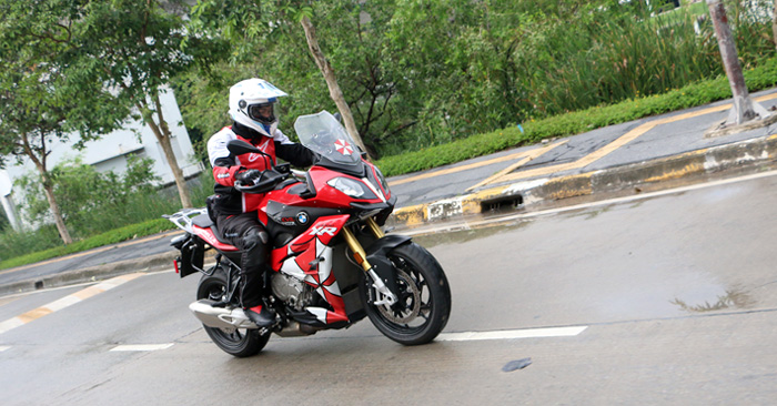 รีวิว BMW S1000XR สปอร์ตทัวริ่ง พลังแรง ออปชั่นแน่น